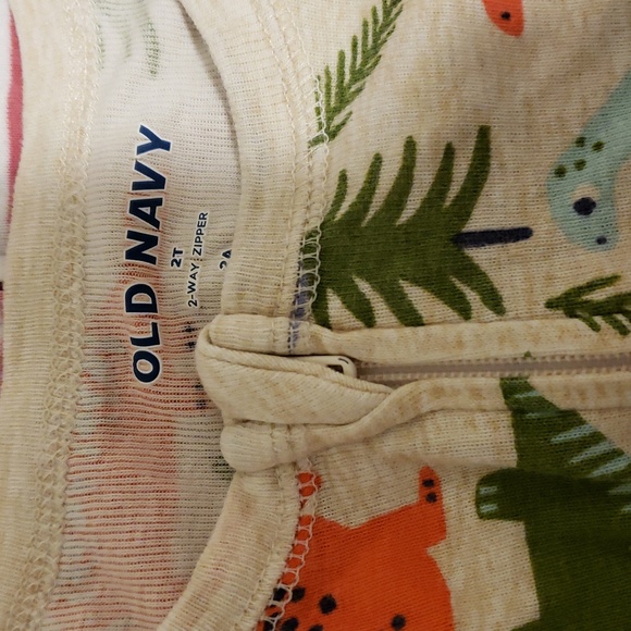 18-24 Months And 2T Sleepers Onesie 5 Pieces - Picture 2 of 10